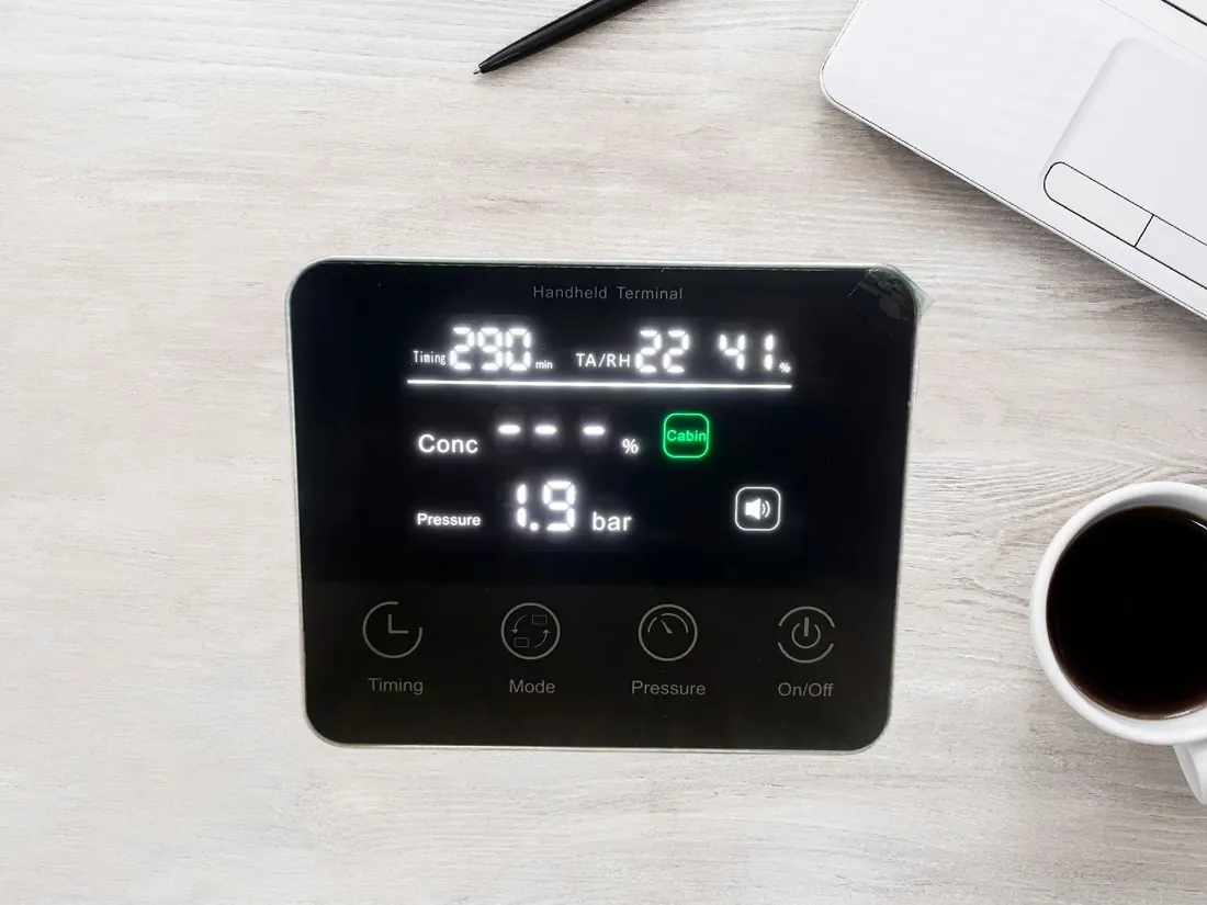 Handheld Wireless Controller — Oxygen Times HBOT chamber