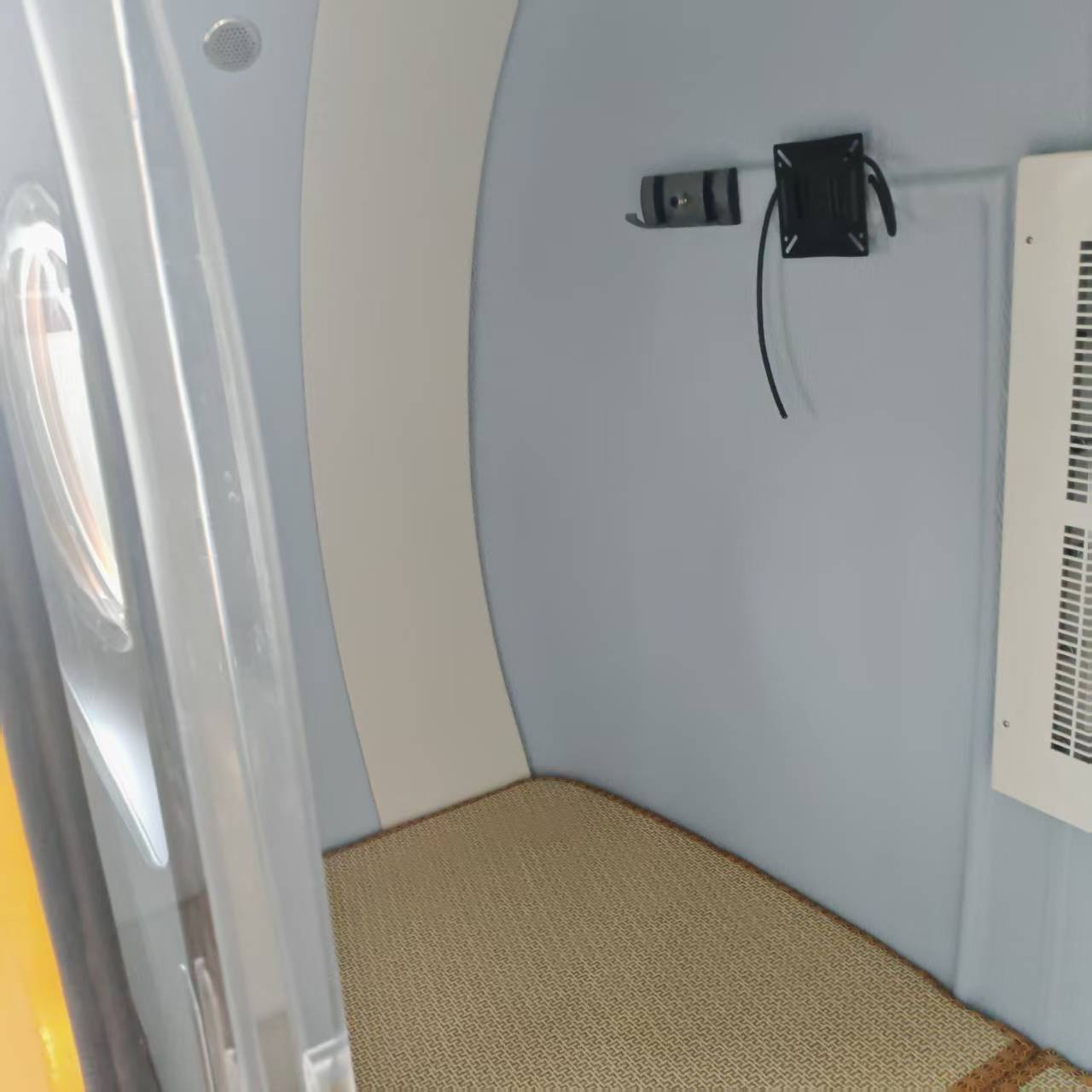 Oxygen Times OHS19 Conch Hard Shell Hyperbaric Oxygen Chamber  Cabin Tent 1.9 ATA Sitting chamber